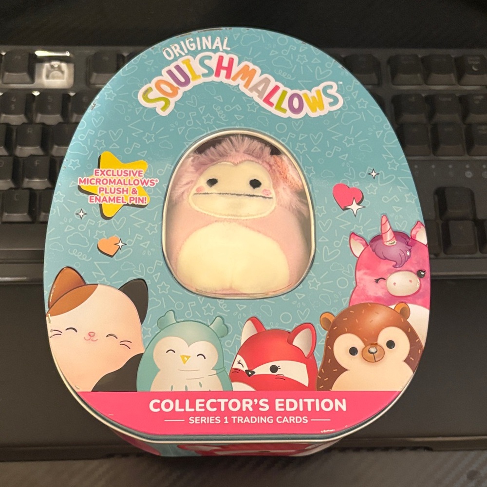 Squishmallows Collector's Edition Set - Pink and Blue